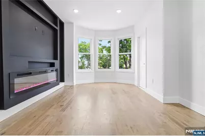 57 Montgomery Avenue, Newark, NJ 07108 - Photo 31