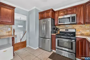 296 12th Pl, Prospect Park, NJ 07508 - Photo 17