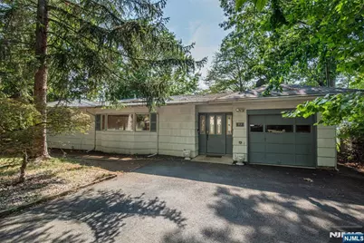 77 E Lake Drive, Wayne, NJ 07470 - Photo 5