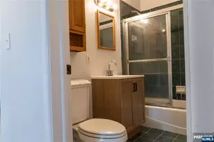 25 Lakeview Dr, Emerson, NJ 07630 - Photo 17