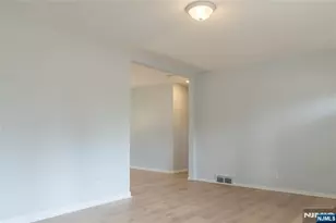 25 Lakeview Dr, Emerson, NJ 07630 - Photo 5