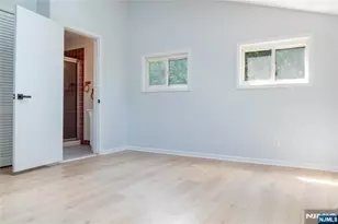 25 Lakeview Dr, Emerson, NJ 07630 - Photo 27