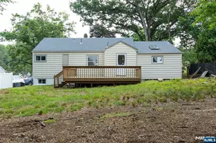 25 Lakeview Dr, Emerson, NJ 07630 - Photo 43