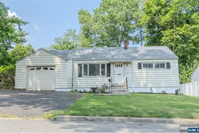25 Lakeview Drive, Emerson, NJ 07630 - Photo 1
