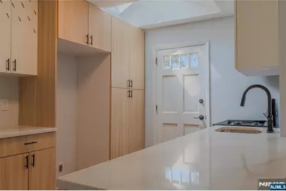 25 Lakeview Drive, Emerson, NJ 07630 - Photo 11