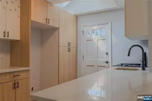 25 Lakeview Dr, Emerson, NJ 07630 - Photo 11