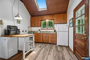 1009 Lakeside Dr, Vernon, NJ 07422 - Photo 5