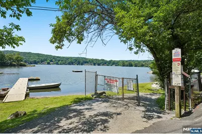 1009 Lakeside Drive, Vernon, NJ 07422 - Photo 37