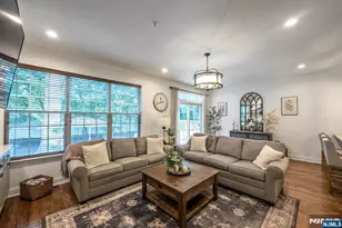 20 Masterson Ct, Waldwick, NJ 07463 - Photo 11