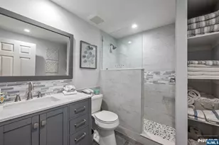 20 Masterson Ct, Waldwick, NJ 07463 - Photo 27