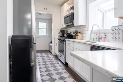 77 E Clinton Avenue, Bergenfield, NJ 07621 - Photo 5