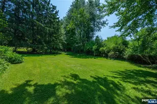 5 Brookwood Dr, West Caldwell, NJ 07006 - Photo 29