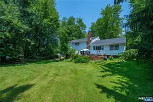 5 Brookwood Dr, West Caldwell, NJ 07006 - Photo 23