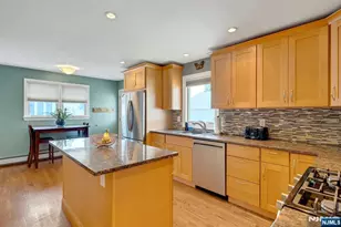 59 Mitchell Ave, Totowa, NJ 07512 - Photo 11