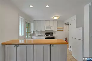 68 Dwight Pl B, Englewood, NJ 07631 - Photo 11