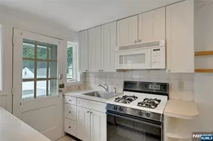 68 Dwight Pl B, Englewood, NJ 07631 - Photo 13