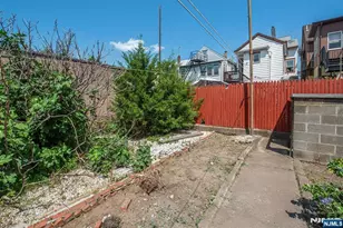 1029 19th St, Paterson, NJ 07501 - Photo 21