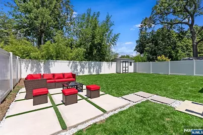 33-21 Southern Drive, Fair Lawn, NJ 07410 - Photo 19