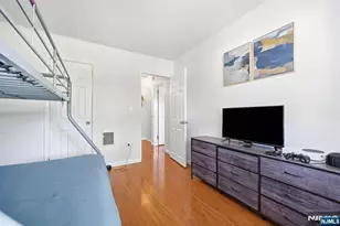 120 Johnson Ave, Bergenfield, NJ 07621 - Photo 17