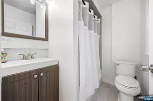 120 Johnson Ave, Bergenfield, NJ 07621 - Photo 21