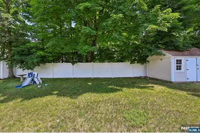 35 Spruce Road, Pompton Lakes, NJ 07442 - Photo 23