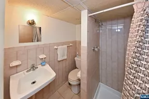 15-11 Parmelee Ave, Fair Lawn, NJ 07410 - Photo 15