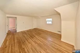 15-11 Parmelee Ave, Fair Lawn, NJ 07410 - Photo 17