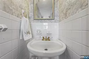10 Truman Rd, North Arlington, NJ 07031 - Photo 27