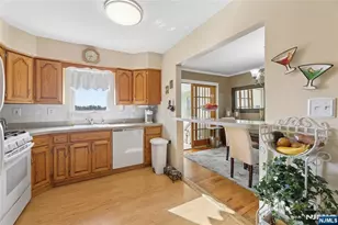 10 Truman Rd, North Arlington, NJ 07031 - Photo 15