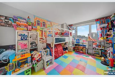 2000 Linwood Avenue 10R #10R, Fort Lee, NJ 07024 - Photo 13