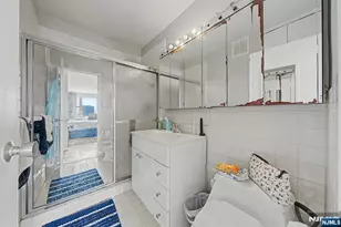 2000 Linwood Ave 10R, Fort Lee, NJ 07024 - Photo 21