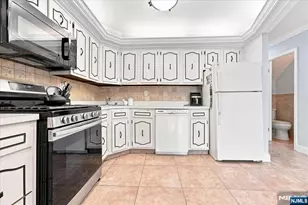 57 Reilly Ct, Hackensack, NJ 07601 - Photo 11