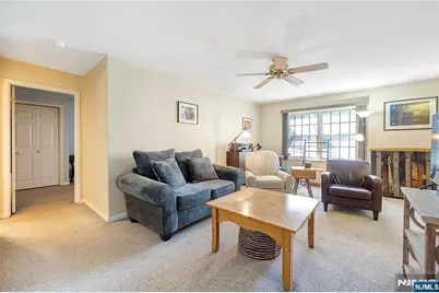 45 Colonial Village Drive 45 #45, Hillsdale, NJ 07642 - Photo 5