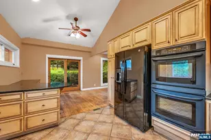 574 Chestnut St, Washington Township, NJ 07676 - Photo 9