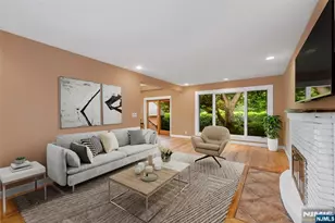574 Chestnut St, Washington Township, NJ 07676 - Photo 3