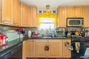 56 Garden, Woodland Park, NJ 07424 - Photo 35