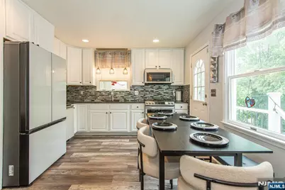56 Garden, Woodland Park, NJ 07424 - Photo 17