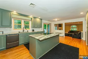 52 Tower Hill Ln, Kinnelon, NJ 07405 - Photo 13