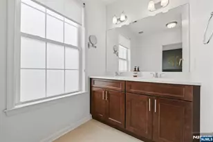 75 Roosevelt Dr, Wood Ridge, NJ 07075 - Photo 33
