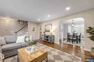 291 Midvale St, Ridgewood, NJ 07450 - Photo 3