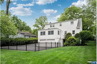 291 Midvale Street, Ridgewood, NJ 07450 - Photo 25