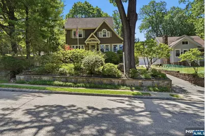 16 Arlington Avenue, Caldwell, NJ 07006 - Photo 3