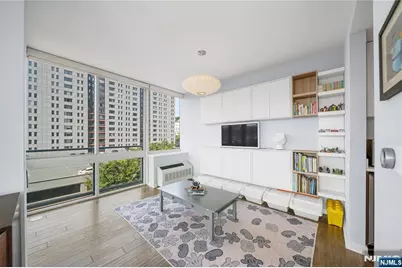 618 Hudson Park, Edgewater, NJ 07020 - Photo 15