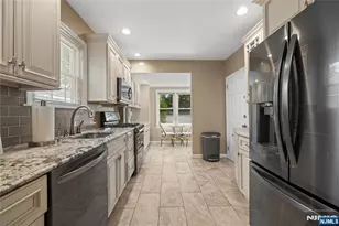 81 Huron Ave, Clifton, NJ 07013 - Photo 5
