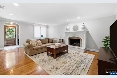 23 Trinity Place, Hillsdale, NJ 07642 - Photo 5