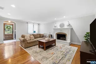 23 Trinity Pl, Hillsdale, NJ 07642 - Photo 5