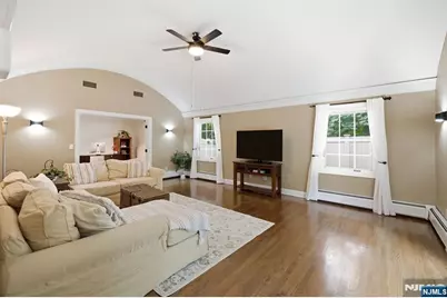 23 Trinity Place, Hillsdale, NJ 07642 - Photo 13