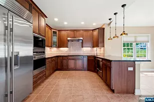 98 Tarrington Rd, Hamburg, NJ 07419 - Photo 5