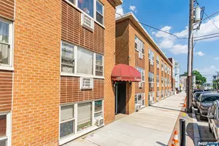 120 32nd Street 3P, Union City, NJ 07087 - Photo 3