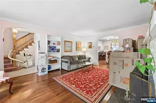 936 Red Rd, Teaneck Township, NJ 07666 - Photo 9